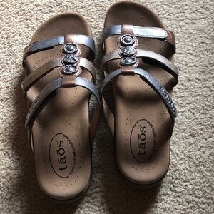 Taos Footwear Silver and Bronze Sandals breathable